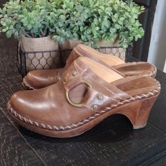 FRYE CLOGS - Picture 1 of 8